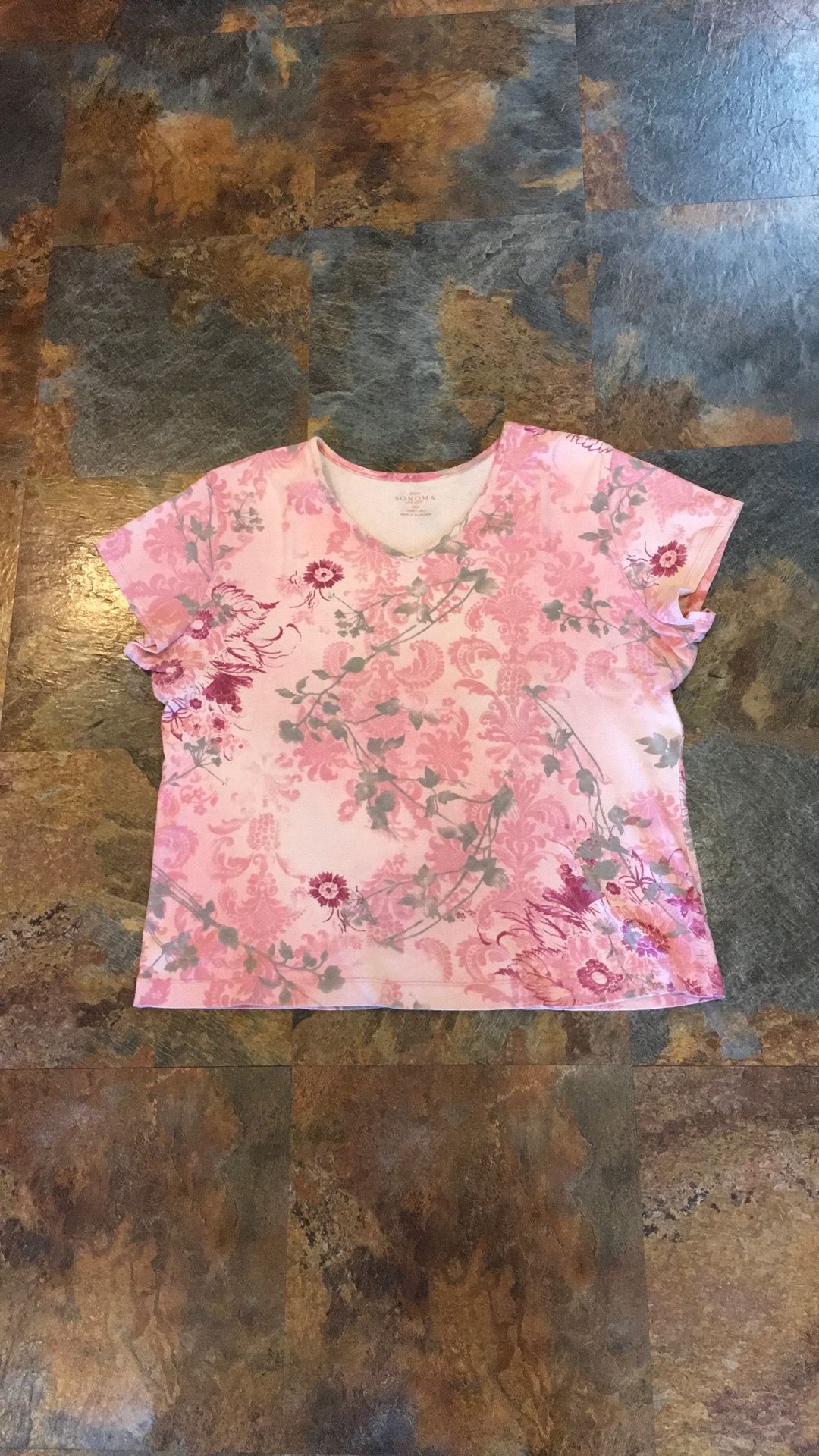 Sonoma Life & style Petite PXL Peach Floral V-Neck S/STop