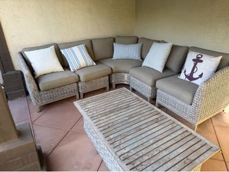 Outdoor furniture set