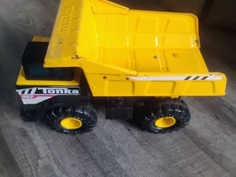 Tonka Truck Model number 952      $5.00