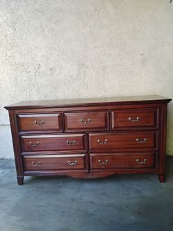 SEVEN DRAWERS WOODEN DRESSER