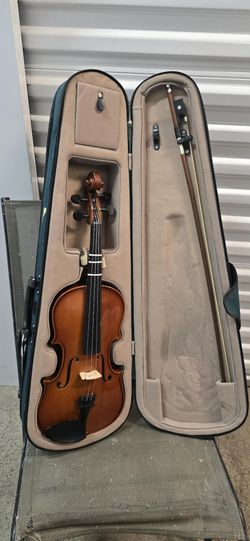 VIOLIN SIZE 4/4 $49