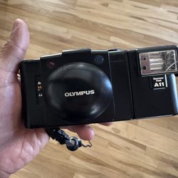 Olympus XA2 35mm Film Camera + A11 Detachable Flash - Tested
