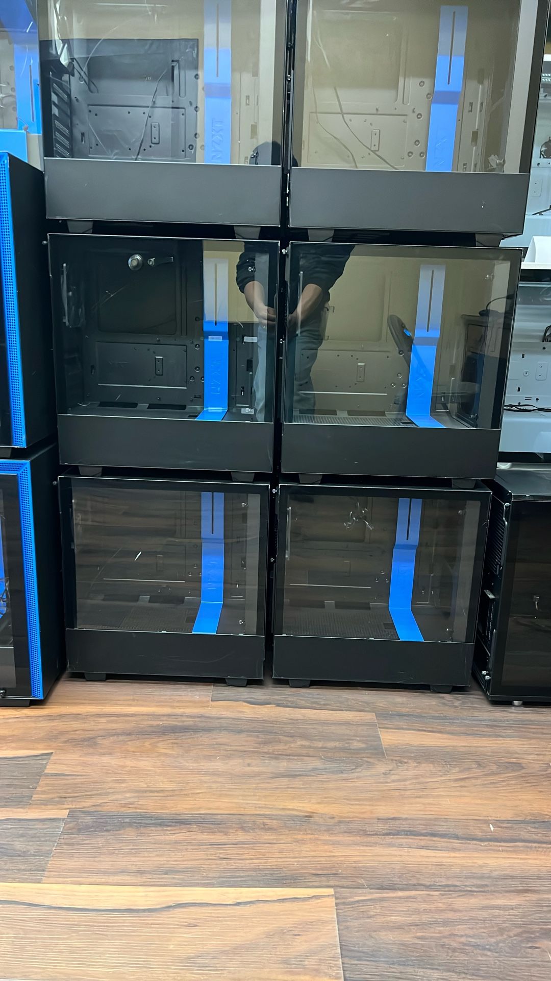 NZXT ATX Computer Mid-Tower Case With RGB Light