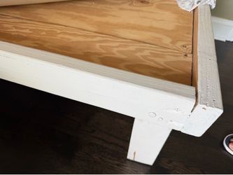 Wood bed