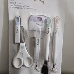 Cricut Basic Tool Set.