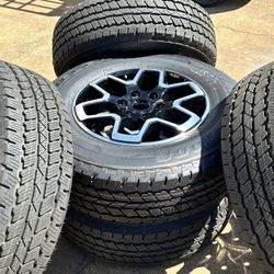 5x 2026 Ford Bronco Outer Banks Wheels Bridgestone Dueler A/T 255/70/17 100%