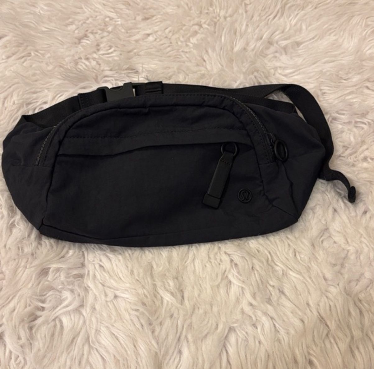 Lululemon On The Beat Belt Bag, Black Bag