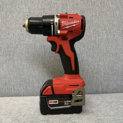 Milwaukee 1/2" Hammer Drill/Driver