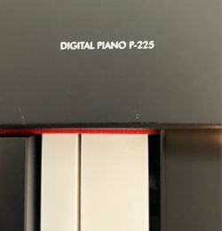 Yamaha P-225 Digital Piano – 88 Weighted Keys – Excellent Condition 🎹