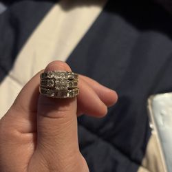 Size 6 Women’s Wedding Ring 