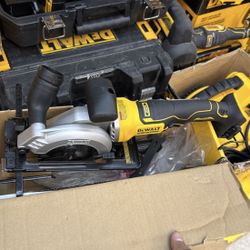 Dewalt 20v Cordless 4-1/2 Circular Saw Tool Only 