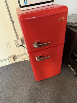 Mini Fridge / Freezer Old School Style