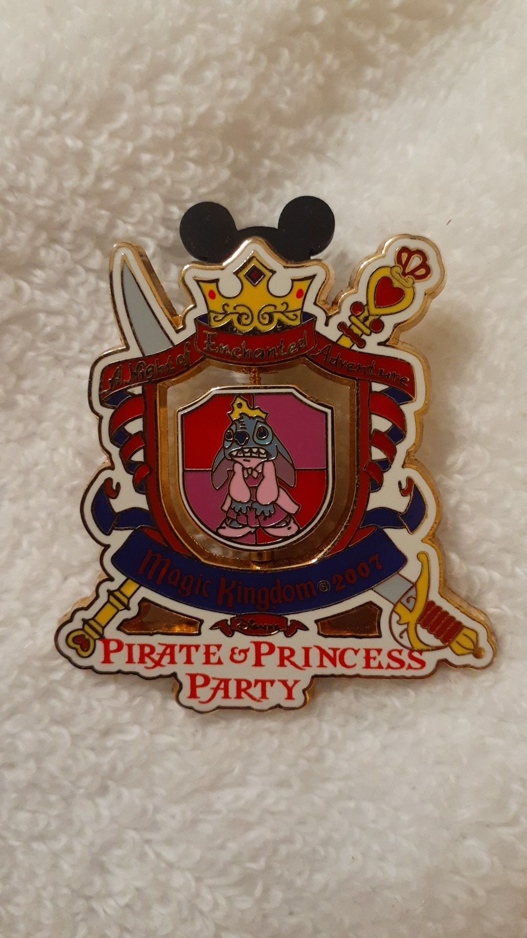 DISNEY PIN Pirate & Princess Party MAGIC KINGDOM spinner Stitch PIN Limited Edition