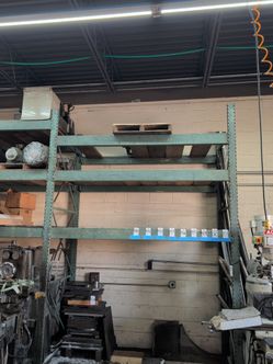 Heavy duty industrial shelving