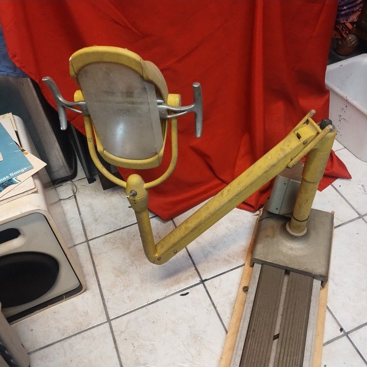 Vintage Dentist Light
