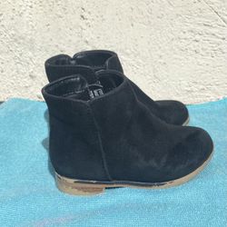 Cat & Jack Black Toddlers Boots 6