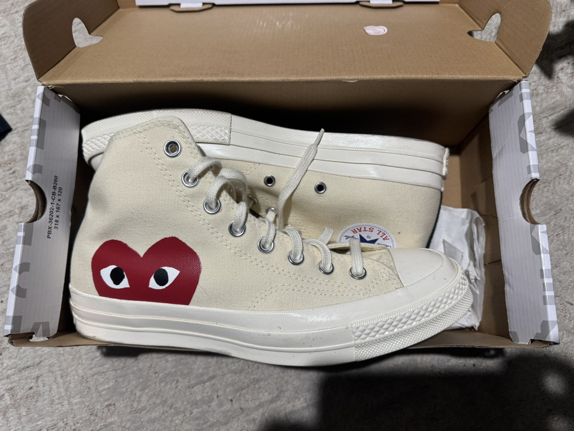 Comme des garçon converse size 8
