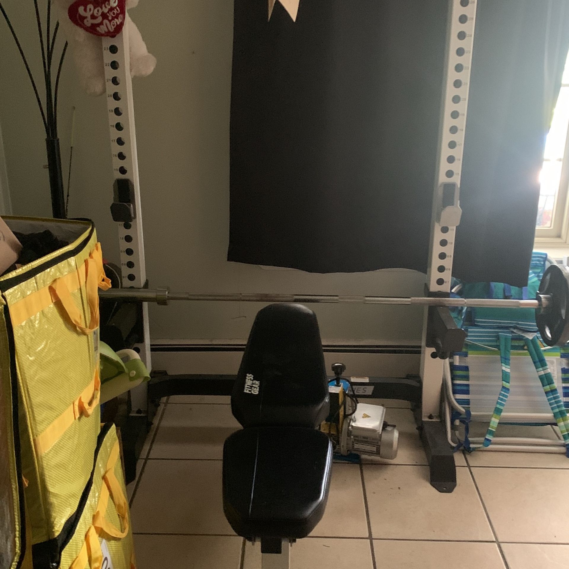  Weight Bench/Bar/Weights 