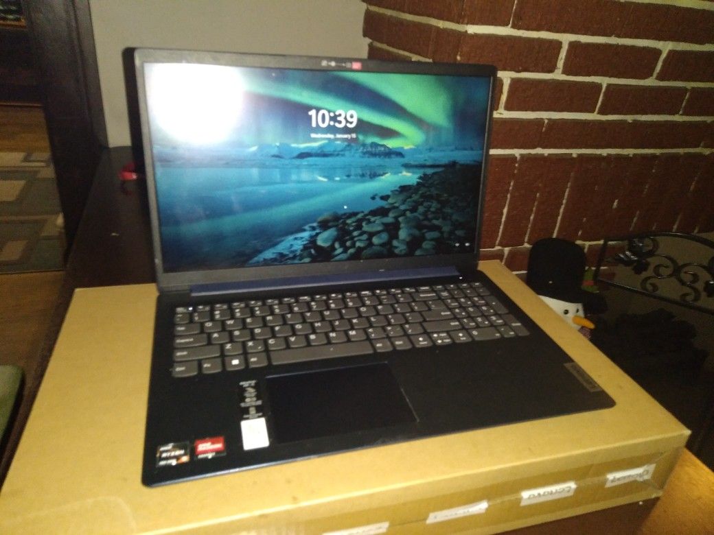 Lenovo Laptop