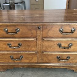 Cedar Hope Chest by Lane from the mid 1970s.