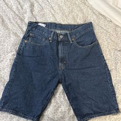 Levi Jorts