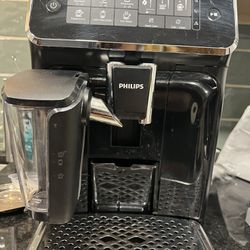PHILIPS 3200 Series Fully Automatic Espresso Machine w/ LatteGo, Silver With An Extra Filter
