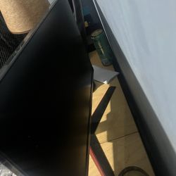 LG UltraGear QHD 27-Inch Gaming Monitor 27GL83A-B - IPS 1ms (GtG), with HDR 10 Compatibility, NVIDIA