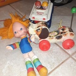 Vintage Toys: Fisher-Price Bouncing Buggy, Little Snoopy, Mattel Rainbow Brite