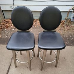 2- ASHLEY BAR HEIGHT STOOLS