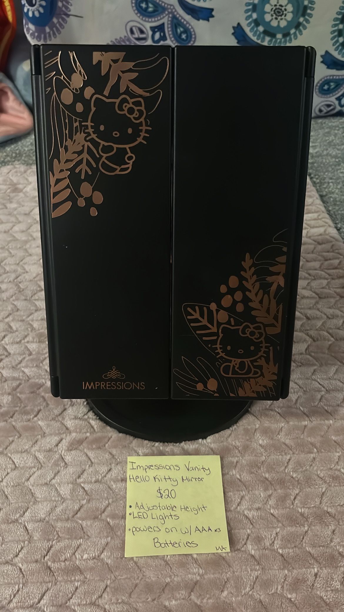 Hello Kitty Mirror 