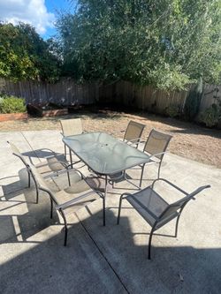 FREE PATIO SET PICK UP IN VANCOUVER