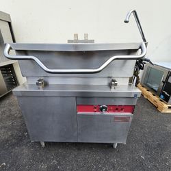Southbend BGMTS-30 30Gallon Gas Tilting Skillet Electric Hydraulic Lift Faucet 