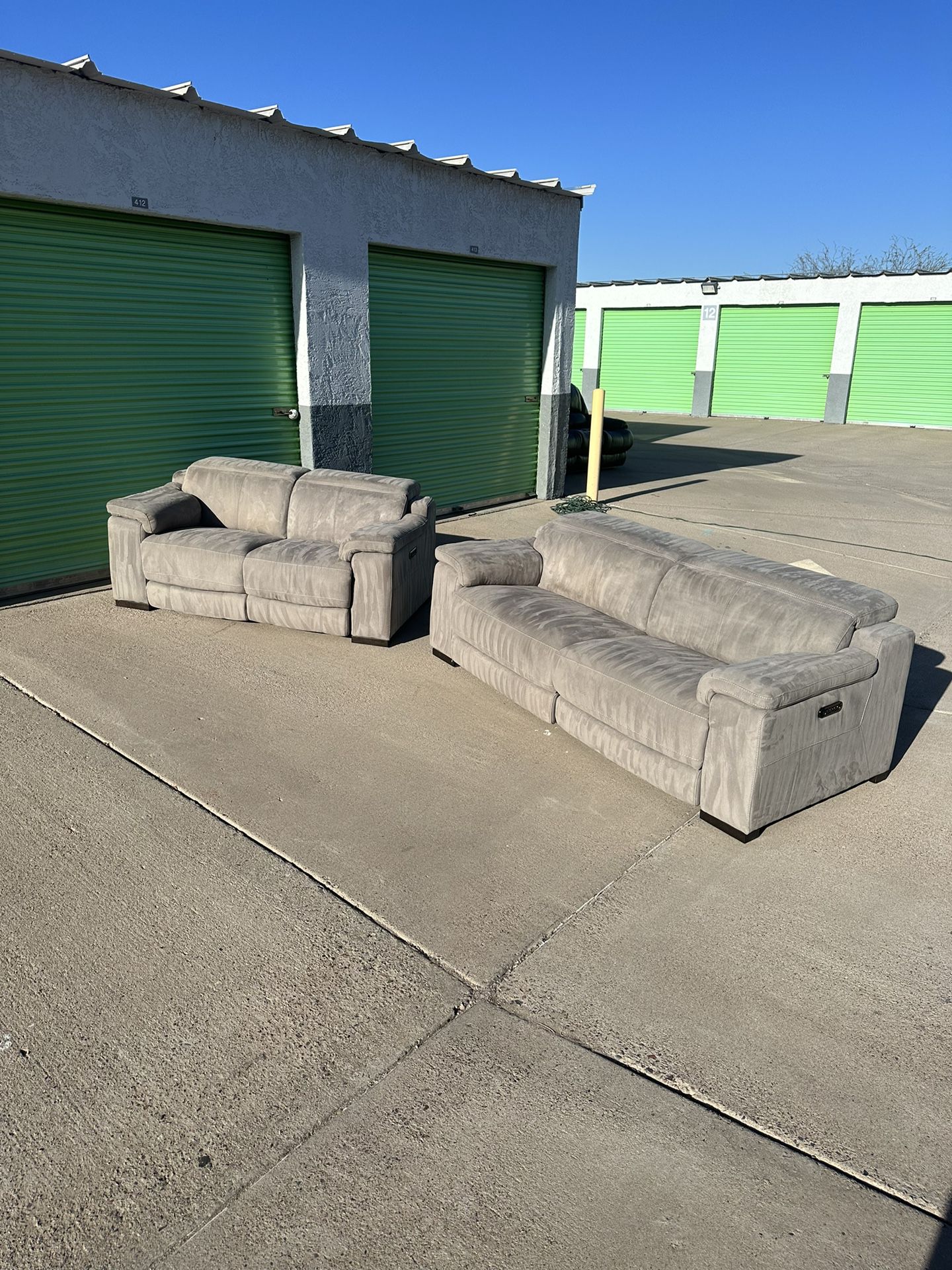 Electric Reclining Loveseat Set Delivery Available 