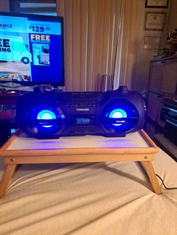 Toshiba boombox works great Awesome sound