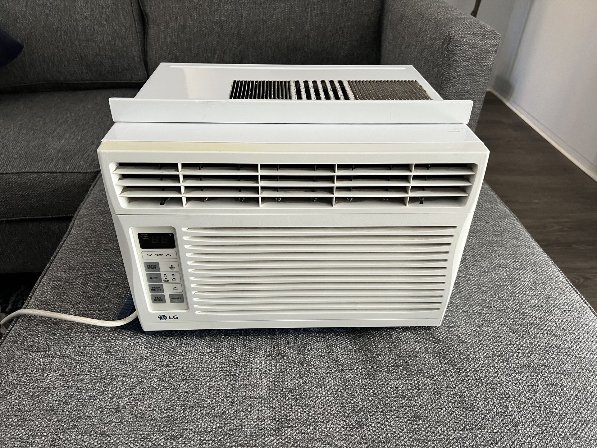 LG Air-Conditioner with Circulation Fan & Accessories