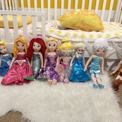 Disney Doll Set