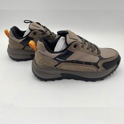 Men Waterproof Hiking Shoes Sz #9.5 - BRAND NEW