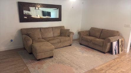 Couch set