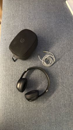 Beats Solo 4