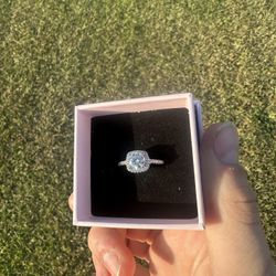 VSS1 1.0ct Moissanite Adjustable Ring (BEST OFFER)