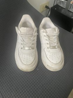 Nike shoes, looks good, needs just wash little bit, size 12
