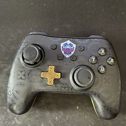 PowerA 1508176-01 Black & Gold For Nintendo Switch