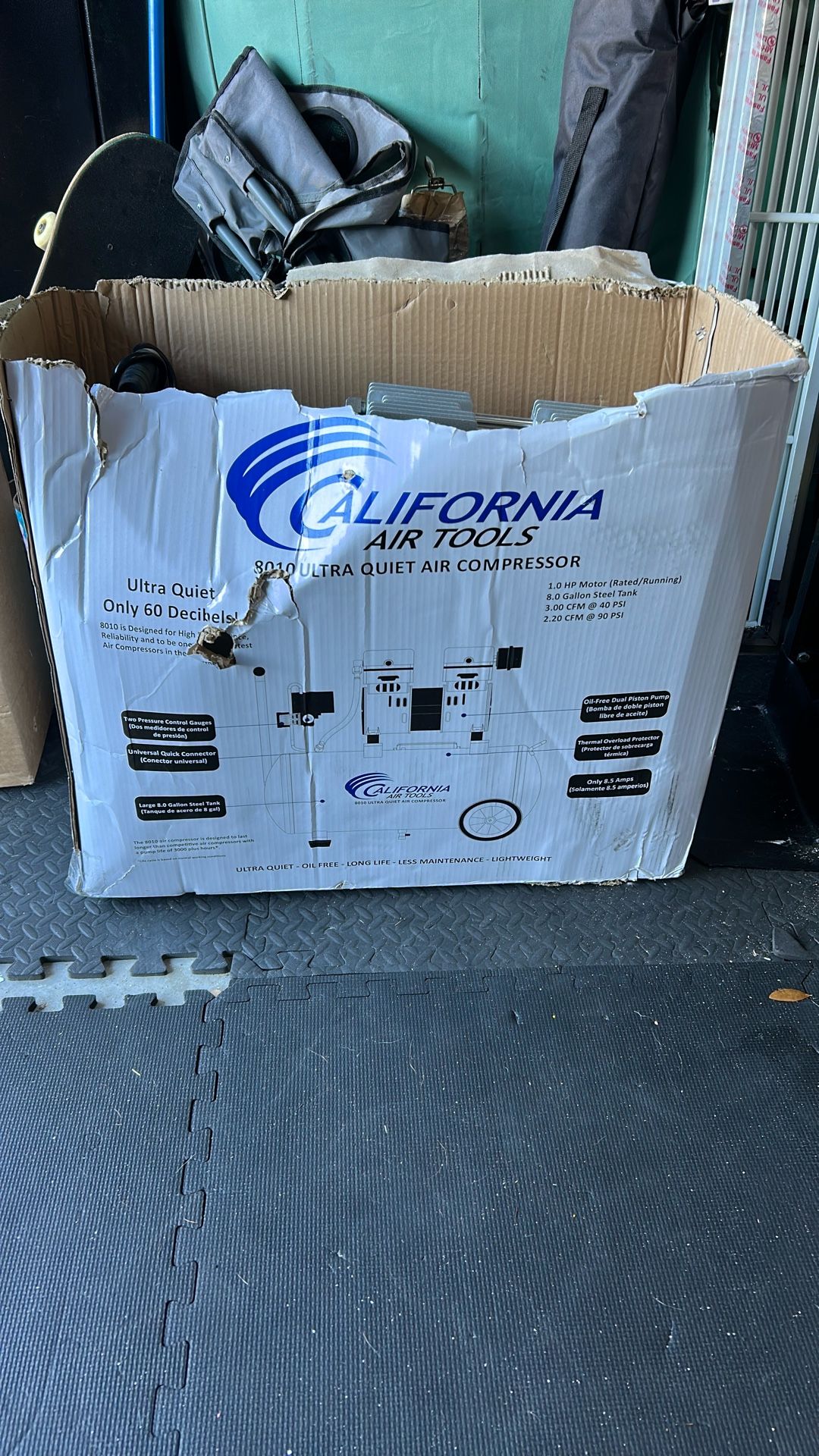 Ultra quiet air compressor