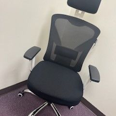 Black Chair With Arm Rests