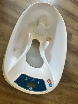 Aqua Scale Baby Bath