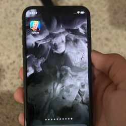 IPhone X/10  256gb With Fortnite Installed
