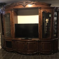 Armoire in excellent condition 