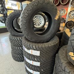 265/70R17  PREDATOR NEW MUTANT X AT WITH INSTALLATION AND BALANCE Y Hablamos Español 