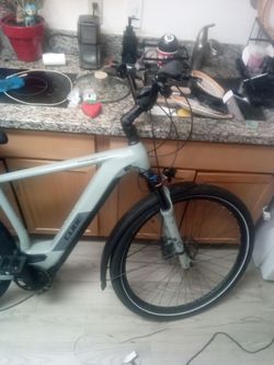 Cube Kathmandu pro