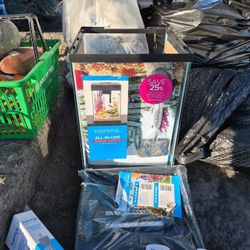 AQUARIUM STARTER SET INCLUDES WVERYRHING NEEDED TO START UP 10 GALLON TANK, ALL IN 1
